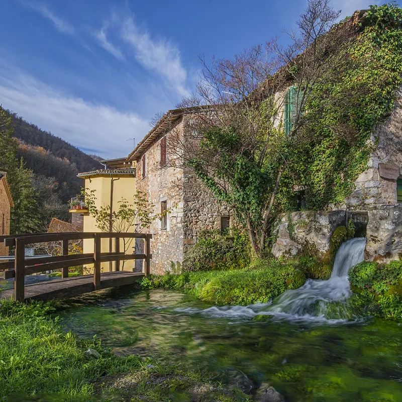 RASIGLIA vicino a b&b la piazzetta Bettona